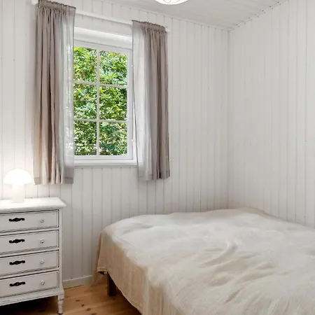 In Nykobing Sj With Kitchen Holiday home Tjorneholm